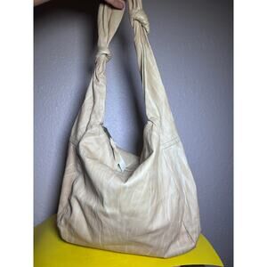 Vera Pelle Made in Italy tan slouchy shoulder bag